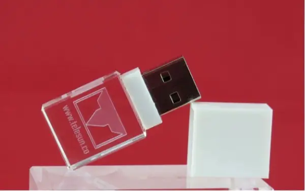 1697710937 710 معرفی مدلهای فلش تبلیغاتی پرکاربرد به عنوان هدیه تبلیغاتی برای.webp