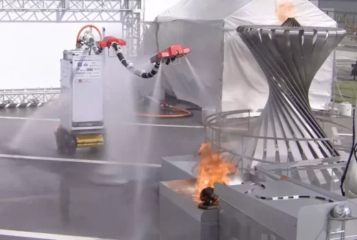 این ربات «اژدهای پرنده» می‌تواند آتش را از دور خاموش کند [تماشا کنید]