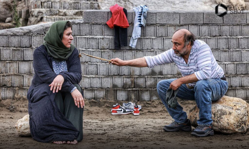 نقد فیلم ویلای ساحلی - یک کمدی آبرومند 3 نقد فیلم ویلای ساحلی - یک کمدی آبرومند - ویجیاتو