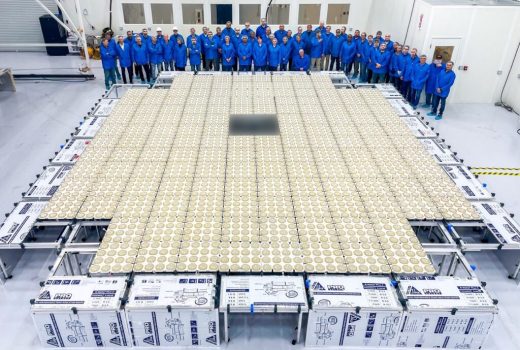 سرمایه‌گذاری گوگل در رقیب استارلینک برای ارائه اینترنت ماهواره‌ای در گوشی‌ها