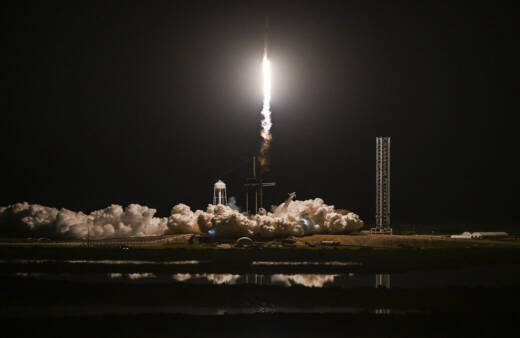 ماموریت کرو ۸ ناسا با کمک راکت فالکون ۹ اسپیس ایکس پرتاب شد