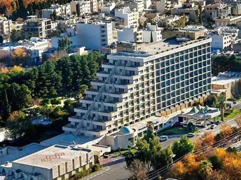 1712436156 643 معارفه هتل درجه یک شیراز برای اقامتی مطمئن سیاه پوش