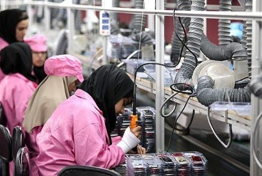۱۰۰ شرکت تولید موبایل تسهیلات گرفتند؛ حالا صدور مجوز دقیق‌تر و آهسته‌تر می‌شود