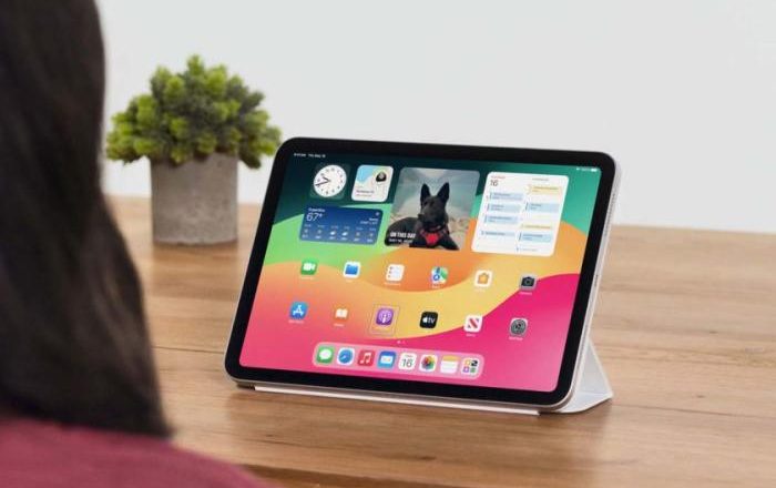 به زودی آیفون‌ها و آیپدها به قابلیت ردیابی چشم اپل مجهز می‌شوند