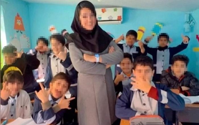 علم وسیله ای برای رشد دانش آموزان، نه ابزاری برای فالوئر جمع کردن