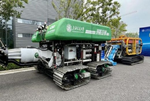 تانک غواص چین می‌تواند مواد معدنی زیر دریا را استخراج کند