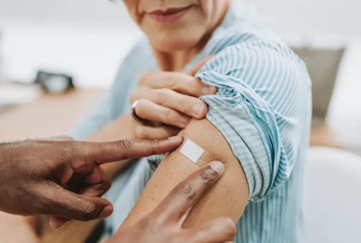 واکسن جدید RSV و سندروم گیلن باره: باید نگران باشید؟