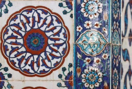 تاریخچه جذاب مسجد رستم پاشا استانبول