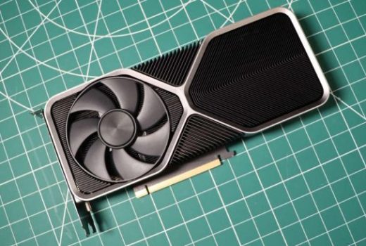 کاربران: انویدیا RTX 5070 با تغییرات جزئی نسبت به نسل قبل رونمایی شد