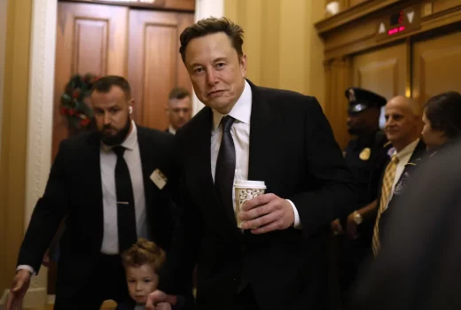 ایلان ماسک و SpaceX زیر ذره بین دستگاه های امنیتی امریکا