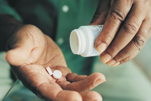 وقتی پزشک حرف‌هایمان را جدی نمی‌گیرد، چه کنیم؟