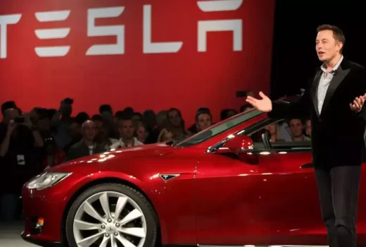 ایلان ماسک و تسلا: رهبری که موتور موفقیت است