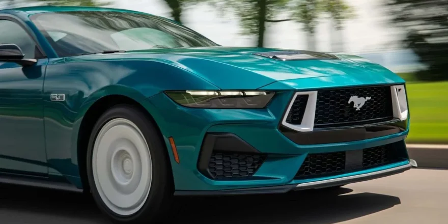 فورد موستانگ FX، شما را به حال و هوای دهه ۱۹۸۰ میلادی می‌برد