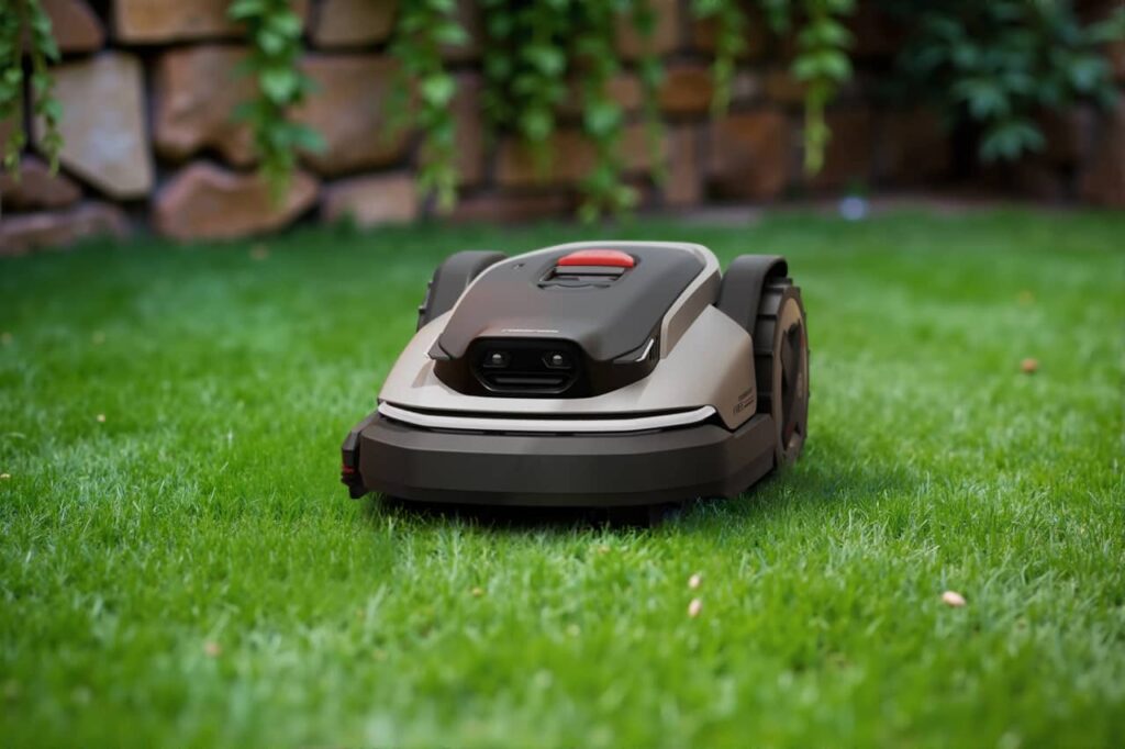 معرفی ربات چمن‌زن 