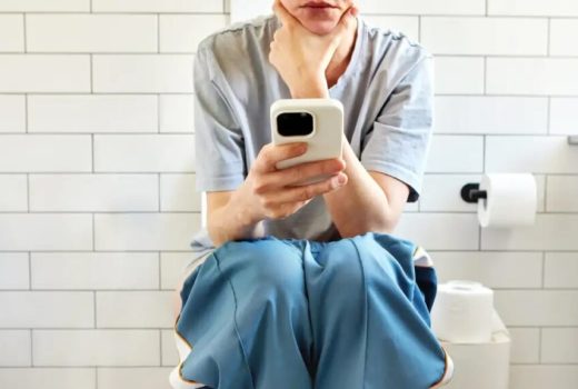 رابطه موبایل و بواسیر