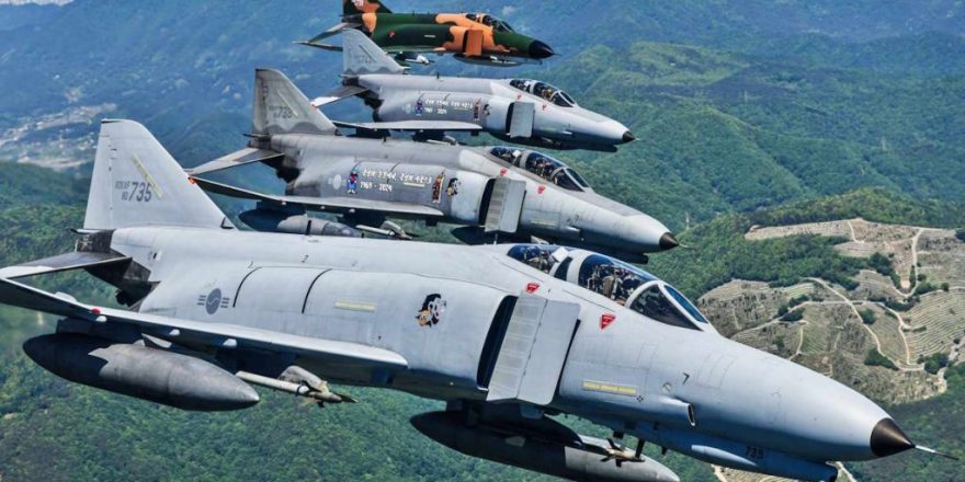 نسخه‌های اف-۴ فانتوم