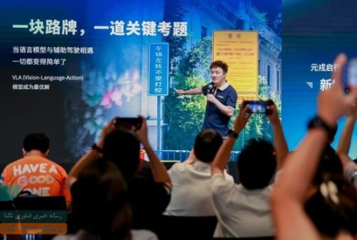 پلتفرم رانندگی خودکار با قابلیت خواندن تابلوها و پیروی از دستورات صوتی ابداع شد